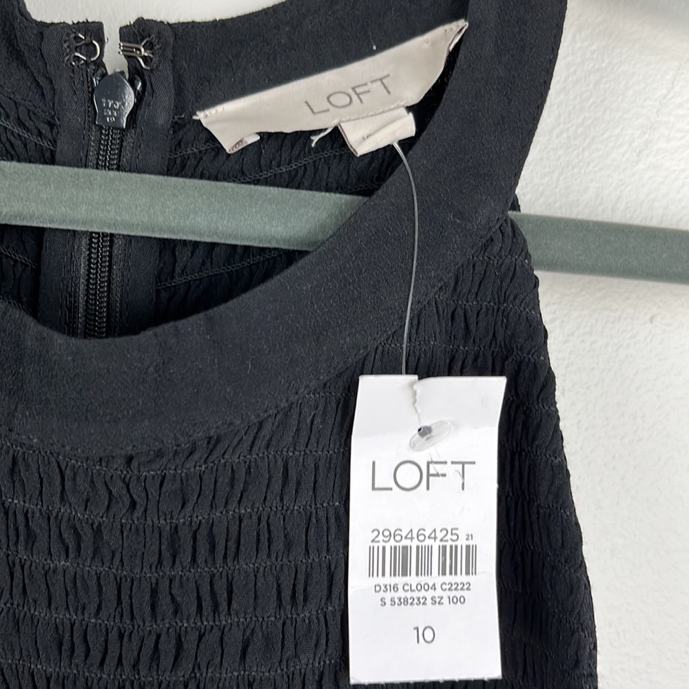 NWT LOFT women’s black high neck wide leg jumpsuit. Size 10 - Picture 4 of 8